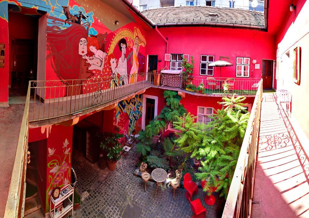 Santico Art Hotel And Hostel Budapest Extérieur photo