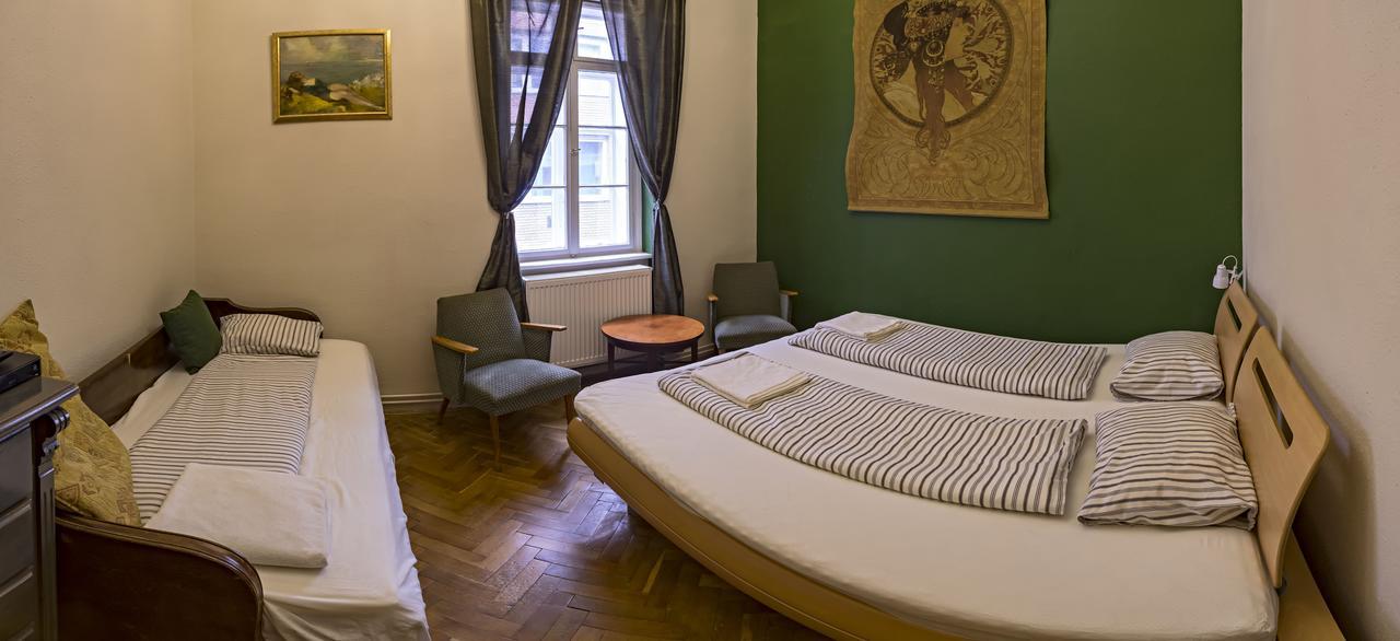 Santico Art Hotel And Hostel Budapest Extérieur photo