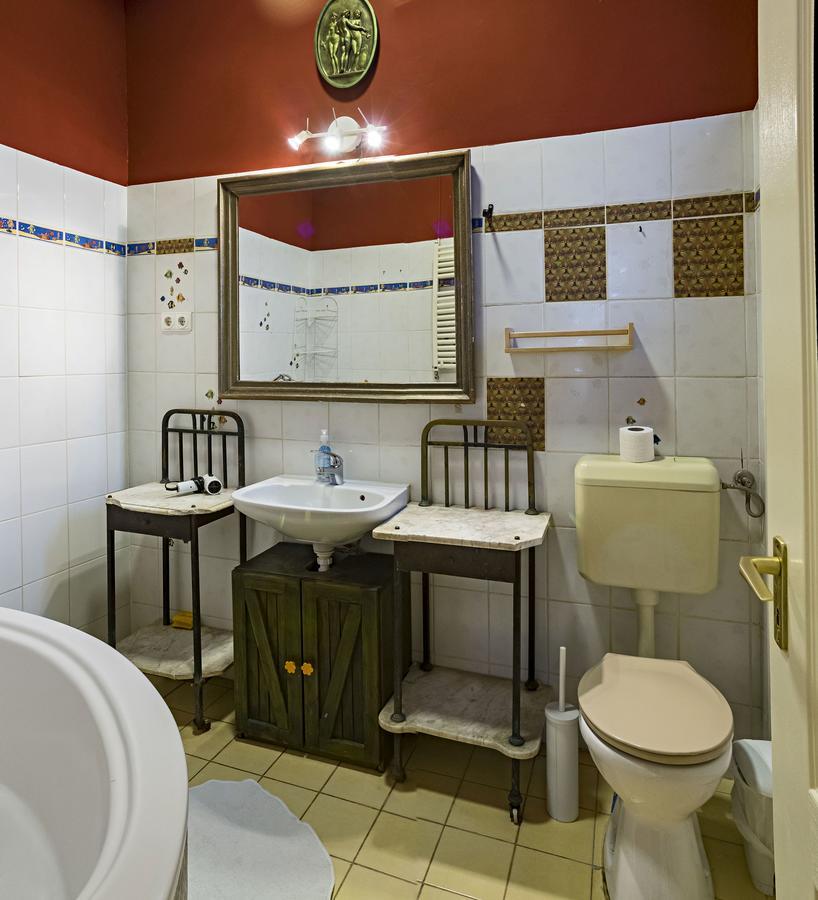 Santico Art Hotel And Hostel Budapest Extérieur photo