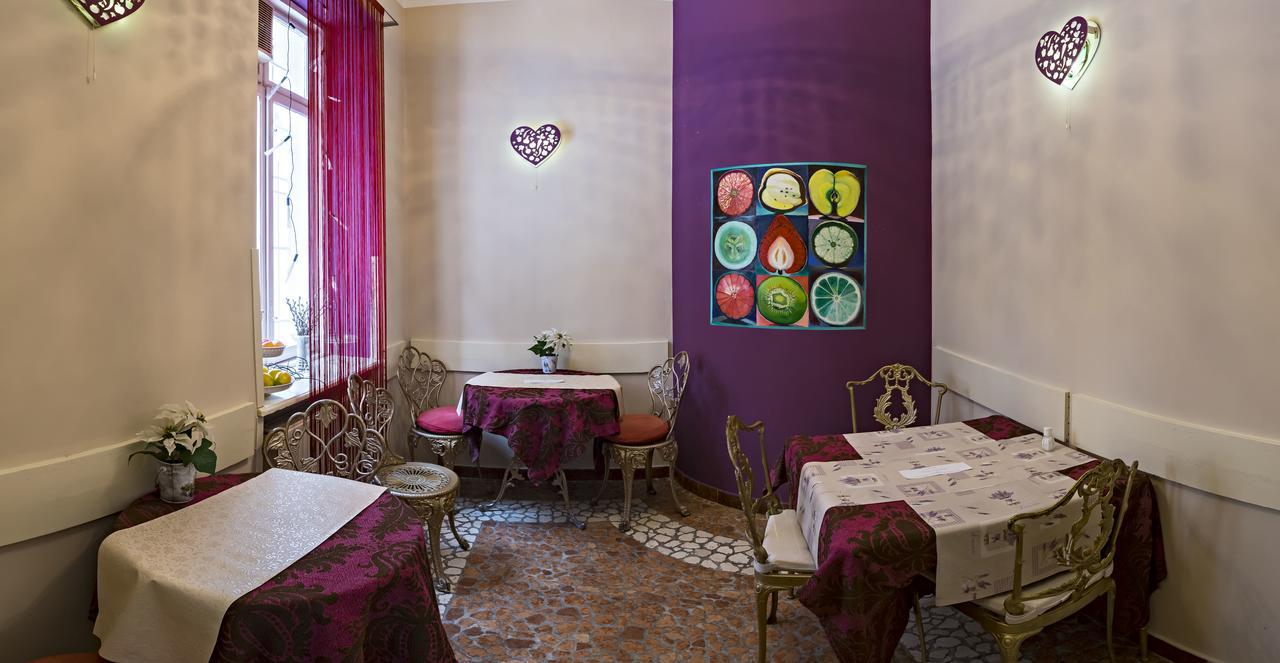 Santico Art Hotel And Hostel Budapest Extérieur photo